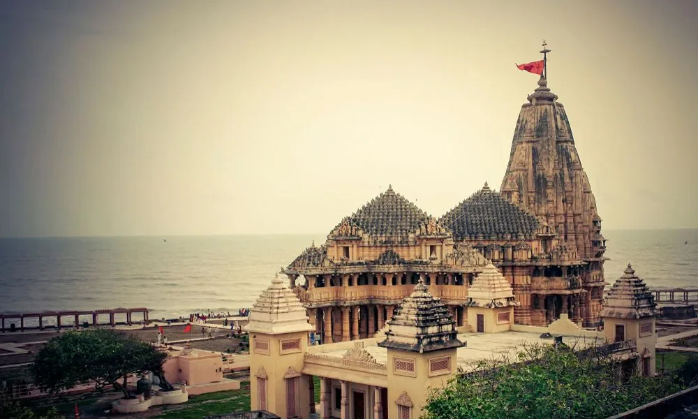 Luxury Gujarat heritage tour package with premium hotels and sightseeing