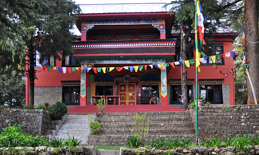 Dharamshala monastery and culture in Himachal sightseeing package