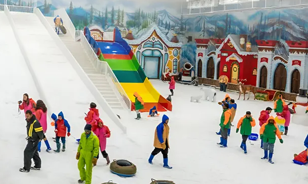 Kufri skiing adventure included in Himachal snow tour packages