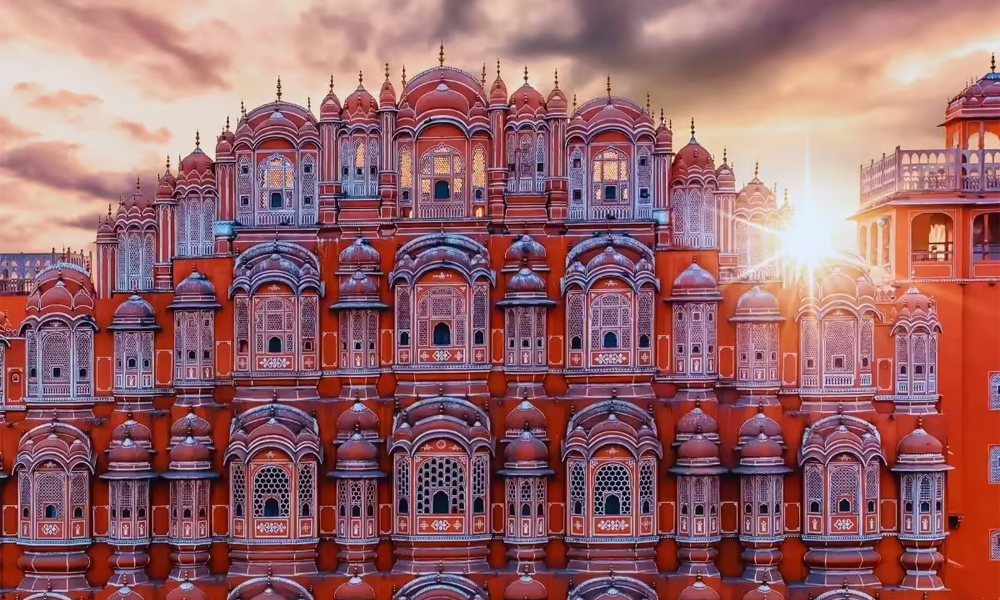 Jaipur City Palace – pink city architecture and royal courtyard in Rajasthan